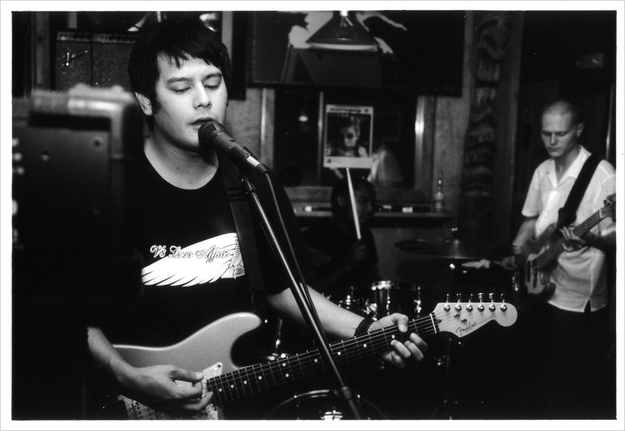 astropop3chichos2002.jpg